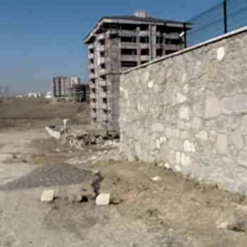 İstinad ve Çevre Duvarları